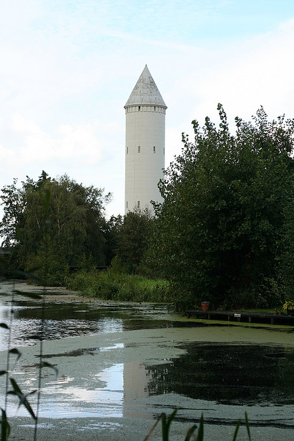Toren in de Meye bijgenaamd Piet Potlood, bron: Flickr, Martijn vdS